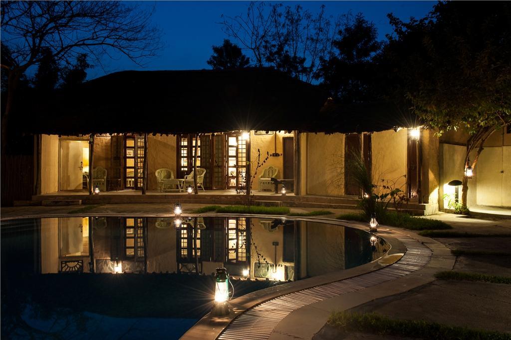 Hotel Jim'S Jungle Retreat Rāmnagar Exterior foto
