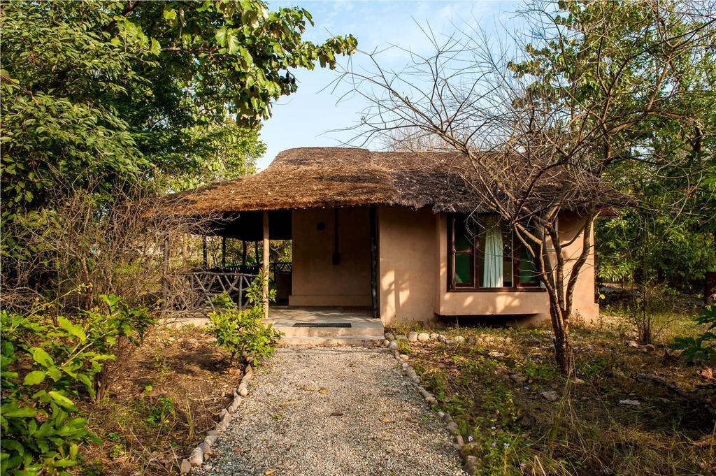Hotel Jim'S Jungle Retreat Rāmnagar Habitación foto